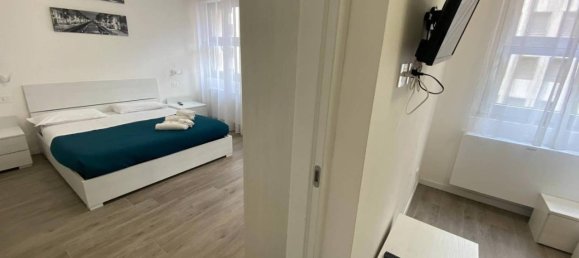 3 rooms Apartment in Milan, Italy No. 247402 8