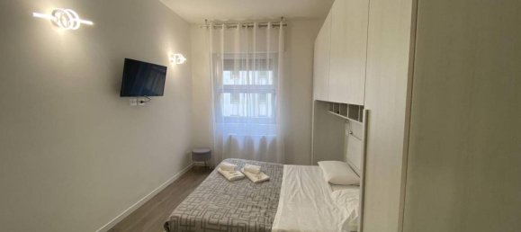 3 rooms Apartment in Milan, Italy No. 247402 4