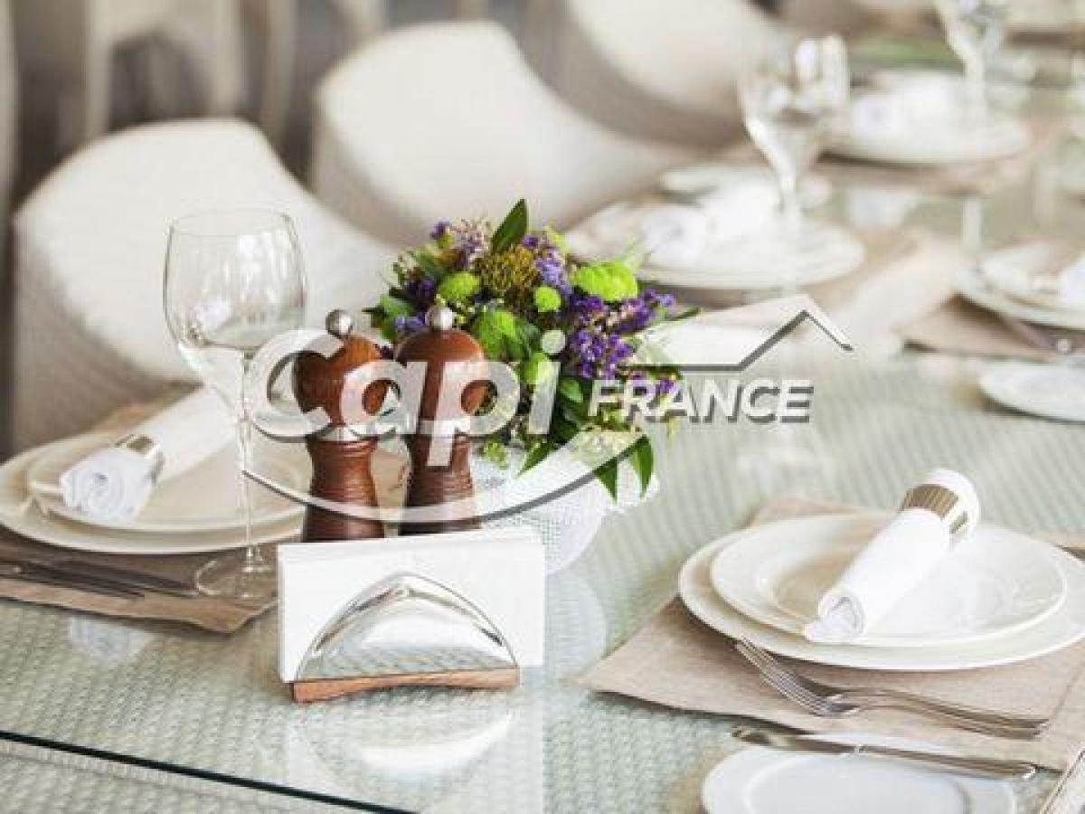 Escritório em Annemasse, France 95 m² N.º 19836