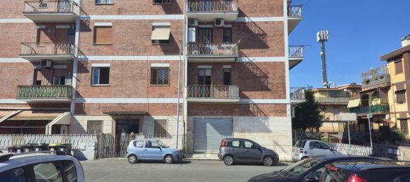 2 rooms Apartment in Rome, Italy No. 264054 2