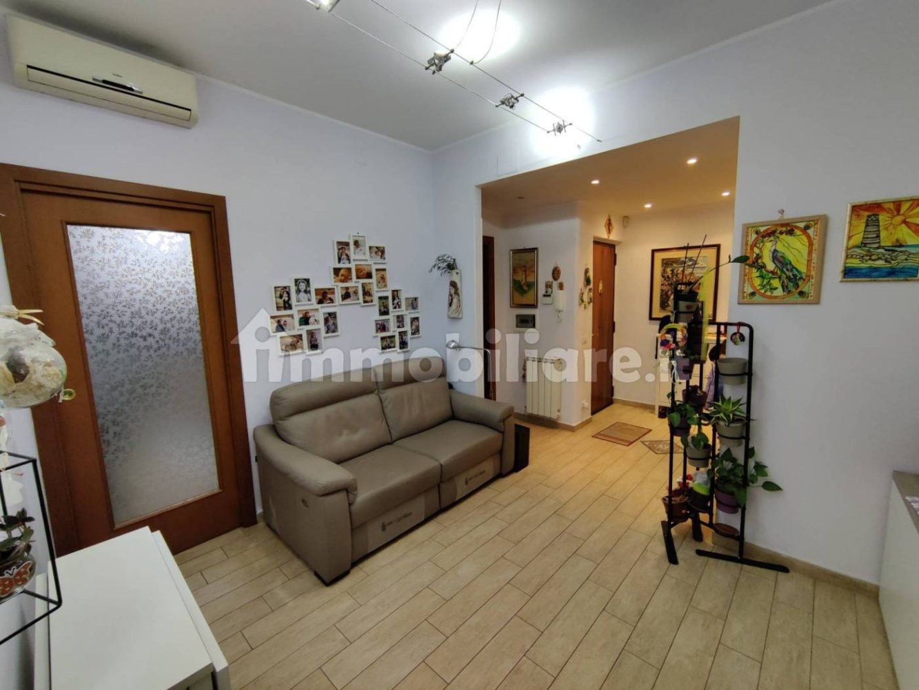 Квартира с 2 спальнями в Рим, Италия № 203375