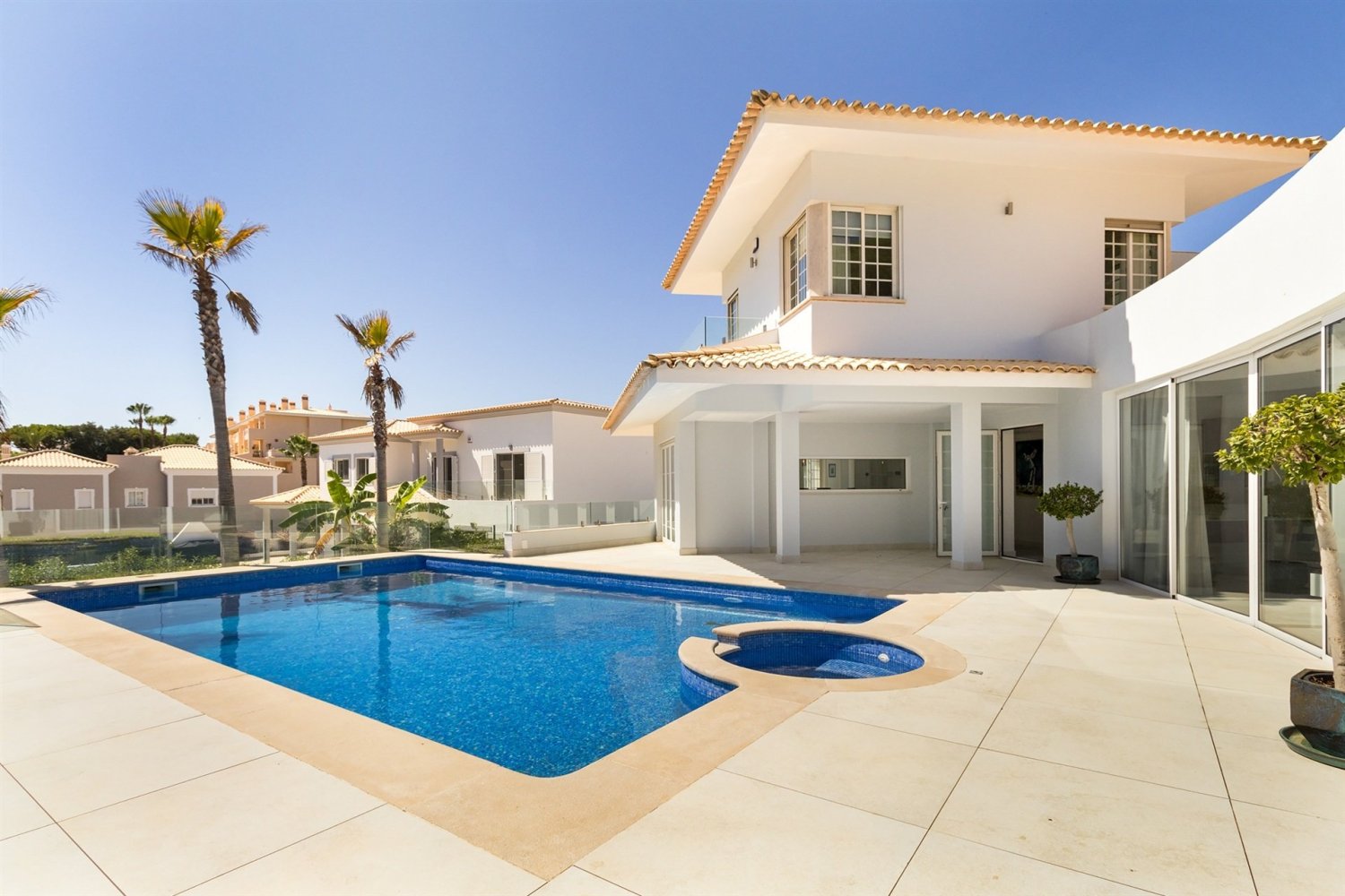 4 bedrooms House in Loule, Portugal No. 133026