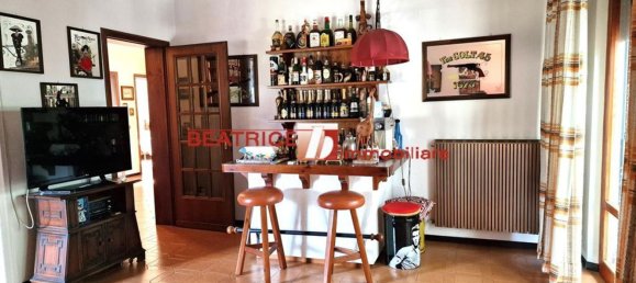 10 rooms Villa in Lucca, Italy No. 196854 2