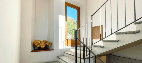 Villa de 8 divisões em Borgosesia, Italy N.º 231210 46