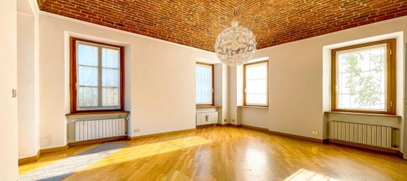 Villa de 8 divisões em Borgosesia, Italy N.º 231210 16