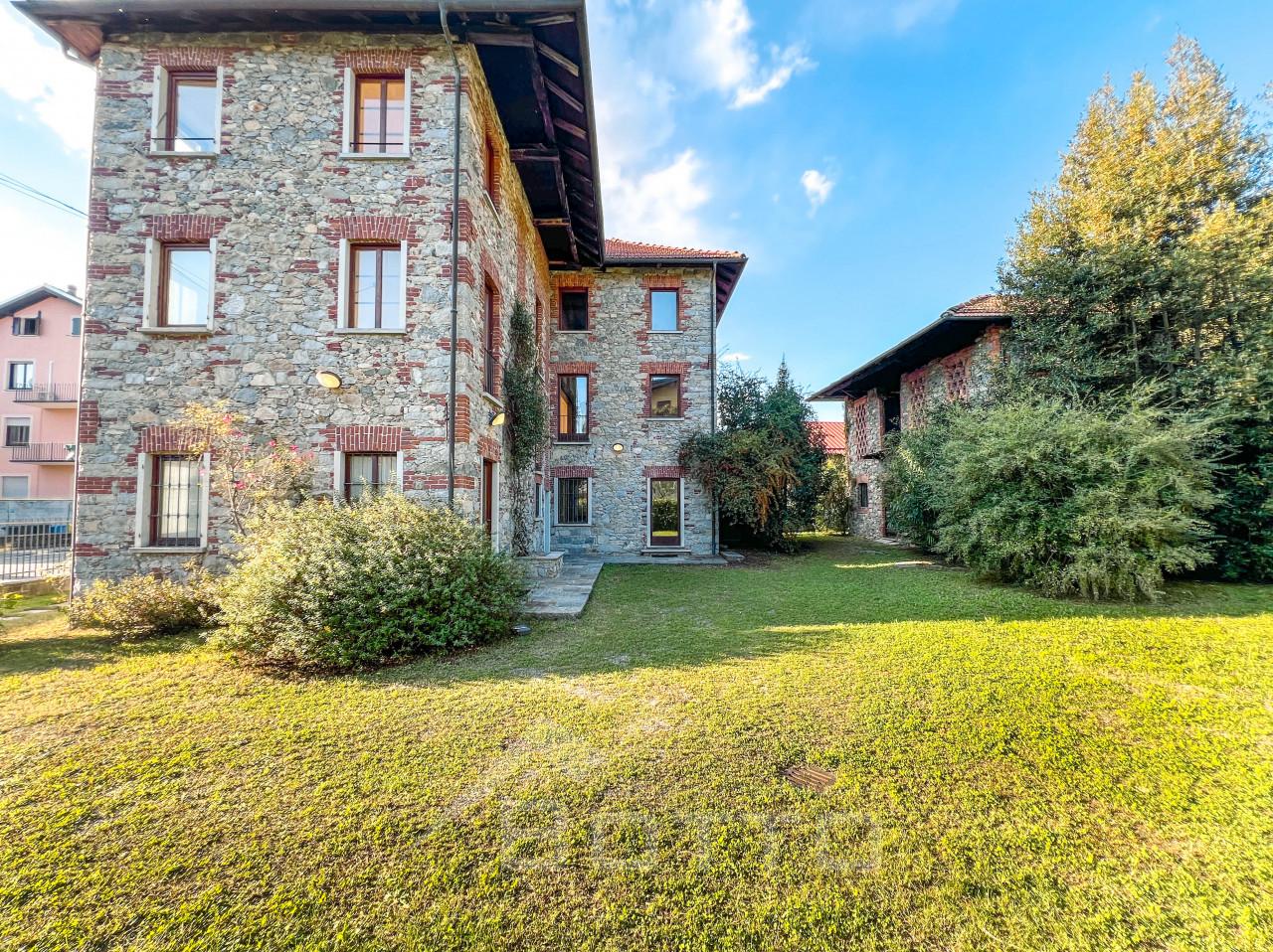 Villa de 8 divisões em Borgosesia, Italy N.º 231210