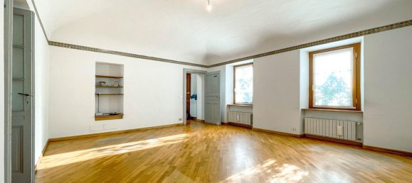 Villa de 8 divisões em Borgosesia, Italy N.º 231210 17