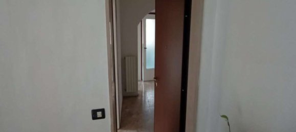 Apartamento de 3 habitaciónes en Pavia, Italy No. 180449 4