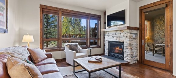 2 bedrooms Cafe / restaurant in Breckenridge, USA No. 154 2