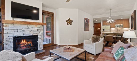 2 bedrooms Cafe / restaurant in Breckenridge, USA No. 154 3