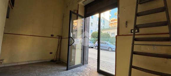 1 room Commercial property in Castellammare di Stabia, Italy No. 52619 4