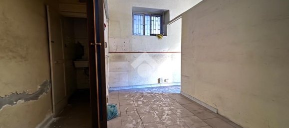 1 room Commercial property in Castellammare di Stabia, Italy No. 52619 19