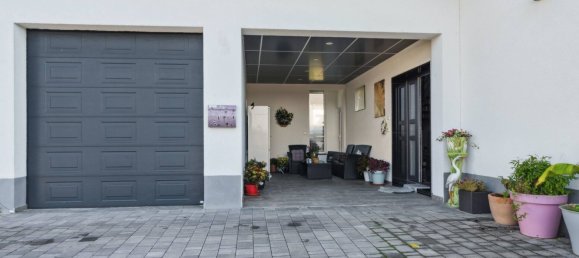 5-Zimmer Haus in Roth, Germany, Nr. 205921 2