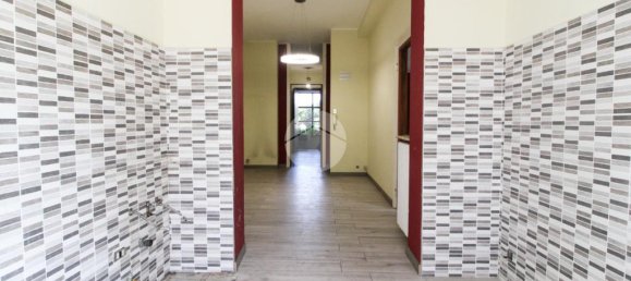 3 bedrooms Apartment in Cormano, Italy No. 268817 8