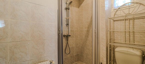 2 bedrooms House in Vert, France No. 123832 4