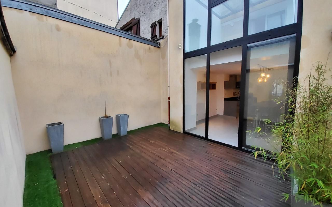 2 bedrooms House in Seine-et-Marne, France No. 167643