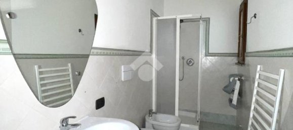 Apartamento de 3 divisões em Genzano di Roma, Italy N.º 37544 3