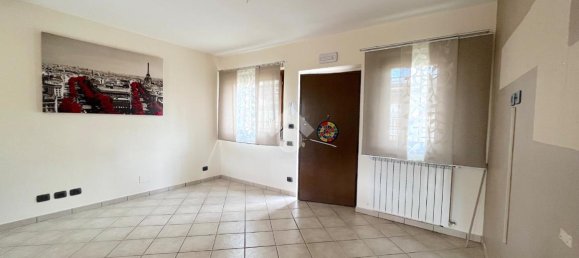 Apartamento de 3 divisões em Genzano di Roma, Italy N.º 37544 13