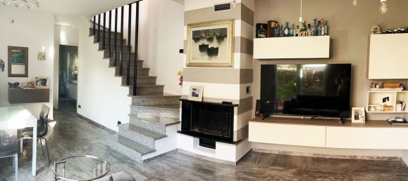 7 rooms House in Luni, Italy No. 203401 2