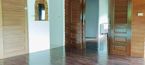 2 bedrooms Cafe / restaurant in Surat Thani, Thailand No. 24812 2