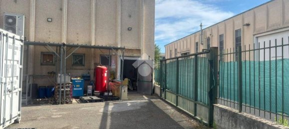 800m² Warehouse in Scandicci, Italy No. 278688 5