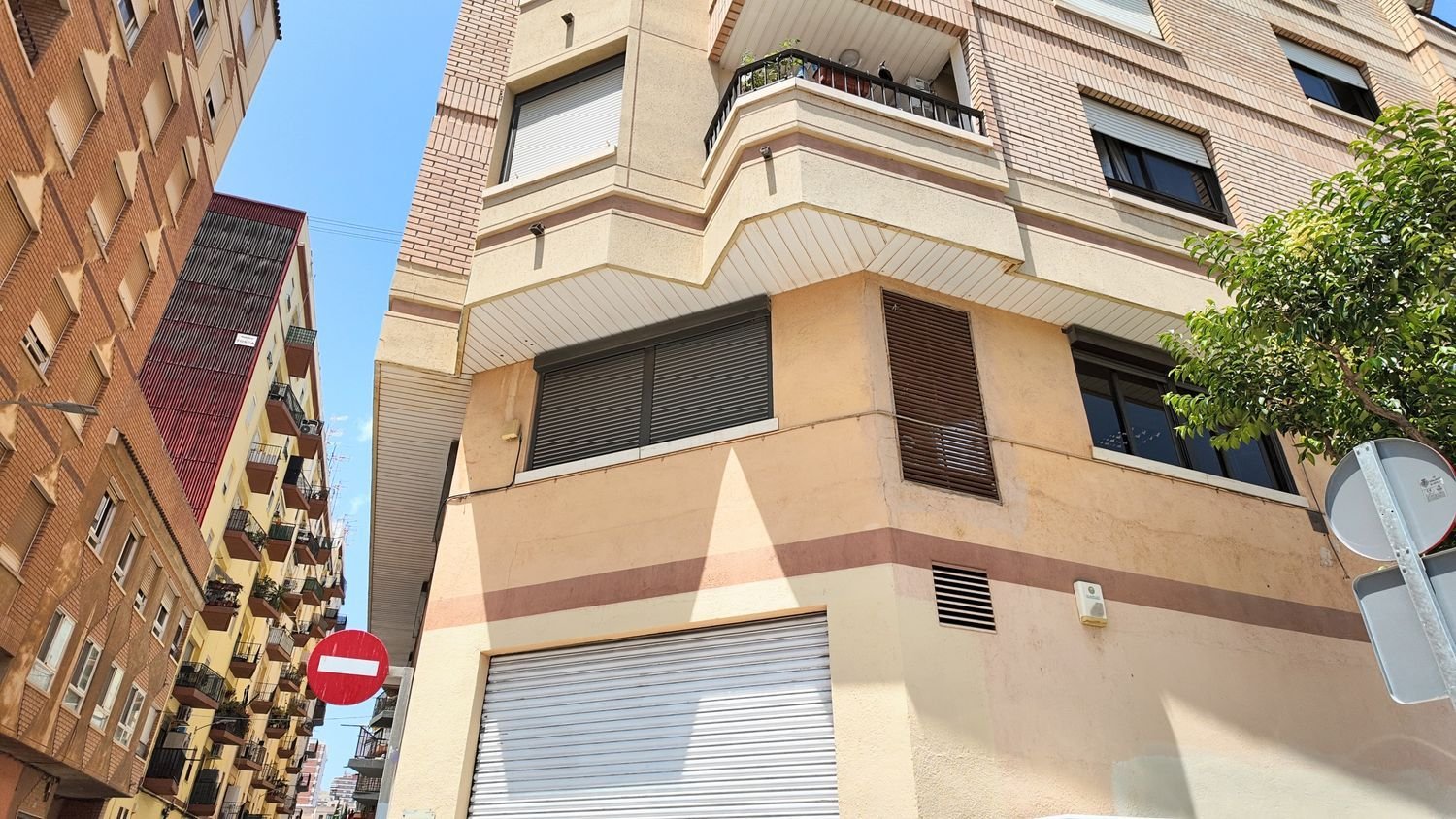 Bureau à Castellon de la Plana, Spain 125m² No. 157881