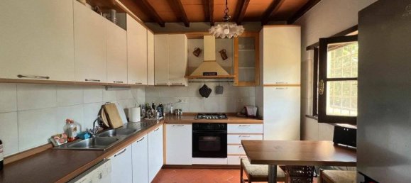 4 Schlafzimmer Haus in Camaiore, Italy, Nr. 280943 17