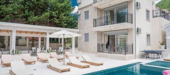 6 bedrooms Commercial property in Kotor, Montenegro No. 66 7