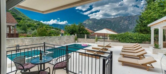 6 bedrooms Commercial property in Kotor, Montenegro No. 66 3