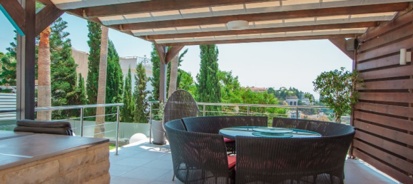 Коммерческая недвижимость с 5 спальнями в Агиос Тихонас, Кипр № 20432 4