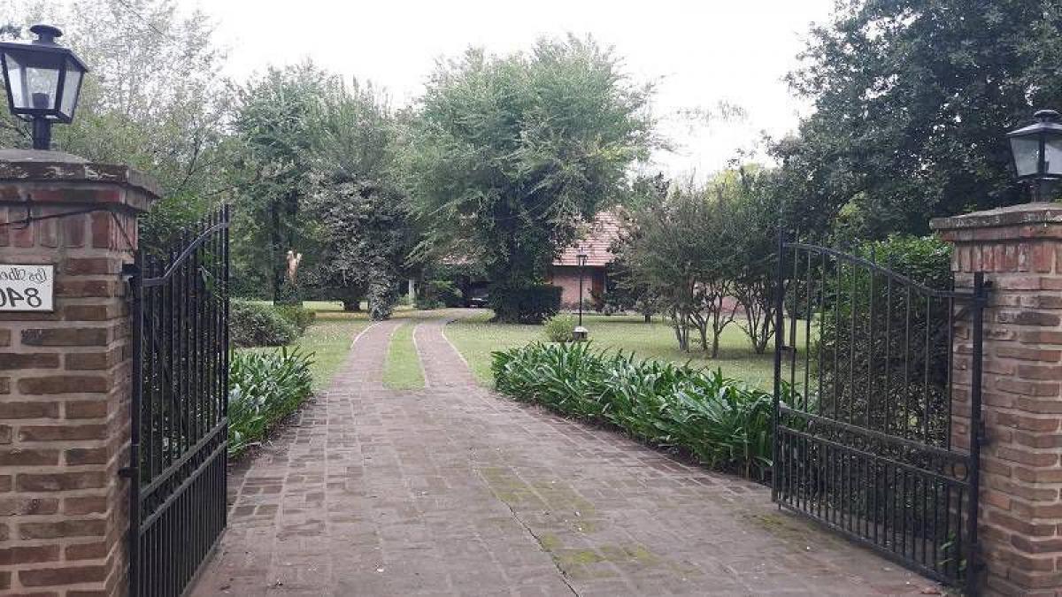 2 bedrooms House in Marcos Paz, Argentina No. 98758