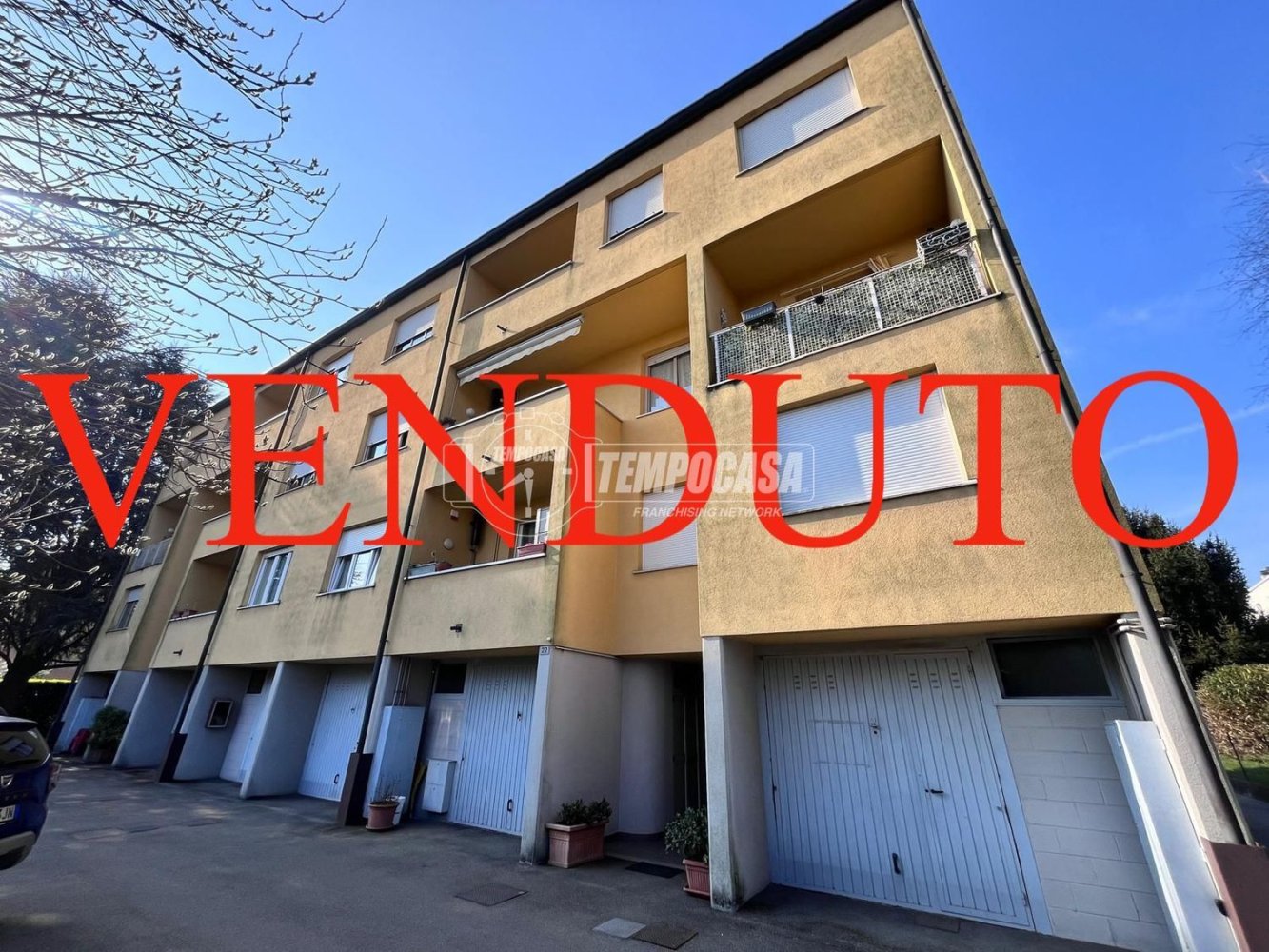 4 rooms Duplex in Cermenate, Italy No. 109595