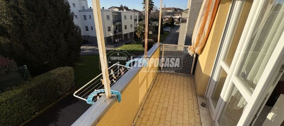 4 rooms Duplex in Cermenate, Italy No. 109595 10