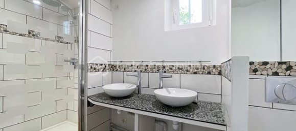 Casa de 4 dormitorios en Thorigny-sur-Oreuse, France No. 360396 9