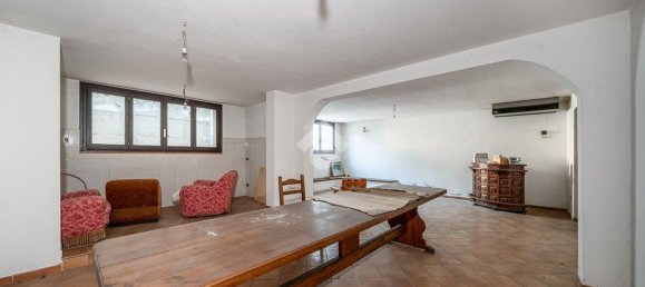 Lagerhaus in Gualtieri, Italy 1300m², Nr. 331639 12