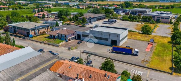 Lagerhaus in Gualtieri, Italy 1300m², Nr. 331639 2