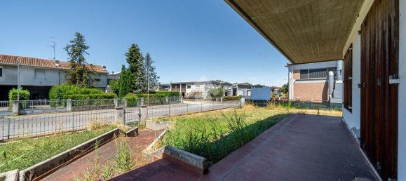 Lagerhaus in Gualtieri, Italy 1300m², Nr. 331639 23