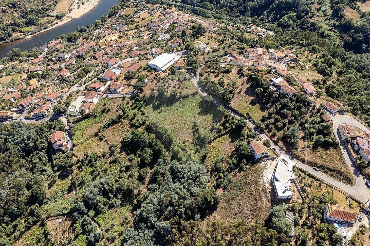 Terreno em Torres do Mondego, Portugal 4360 m² N.º 17322