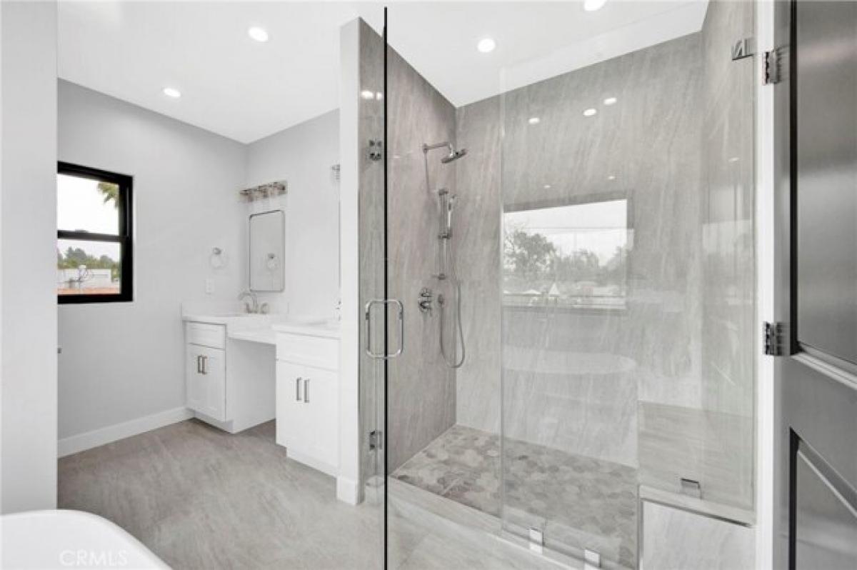 5 bedrooms House in Burbank, USA No. 373792