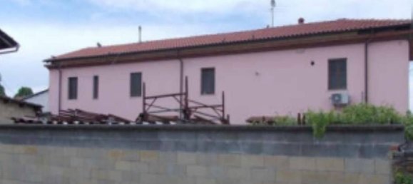 Квартира с 3 комнатами в Алессандрия, Италия № 208060 4