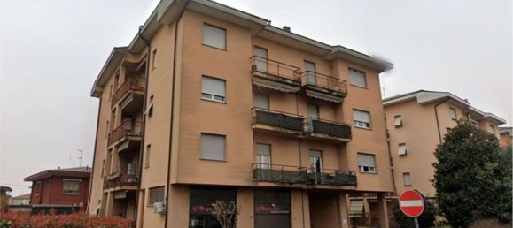 Apartamento de 4 habitaciónes en Meda, Italy No. 267956 4