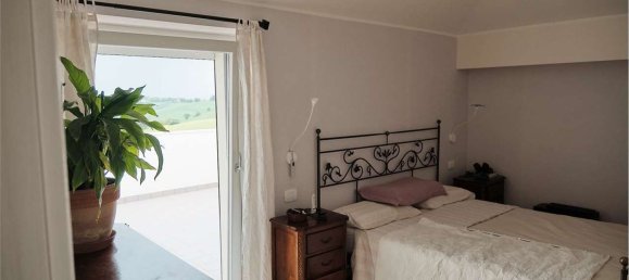 21 Schlafzimmer Wohnung in Ancona, Italy, Nr. 350731 17
