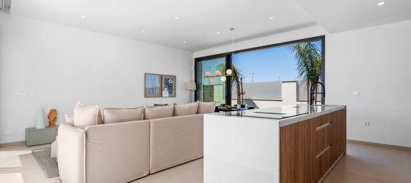 3 bedrooms Villa in Los Alcazares, Spain No. 13623 11