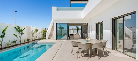 3 bedrooms Villa in Los Alcazares, Spain No. 13623 2