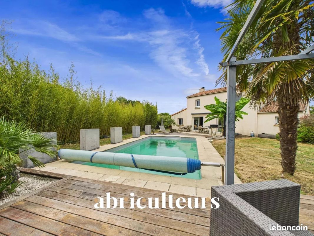 4 bedrooms House in Pont-Saint-Martin, France No. 290933