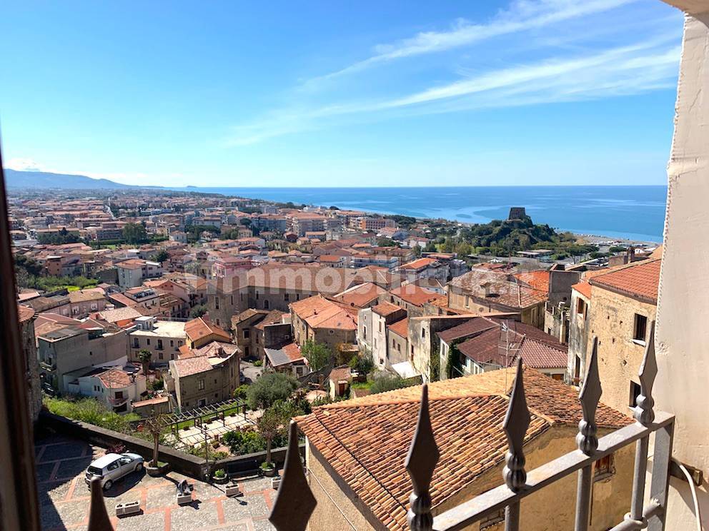 2 bedrooms Apartment in Scalea, Italy No. 123965