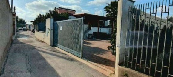 20 rooms House in Bari, Italy No. 290634 3