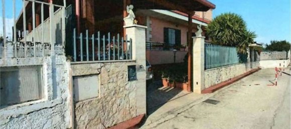20 rooms House in Bari, Italy No. 290634 4