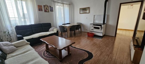 10 rooms House in Valdilana, Italy No. 89723 5