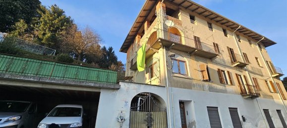 10 rooms House in Valdilana, Italy No. 89723 3